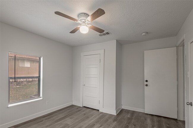 Building Photo - 1306 22nd St