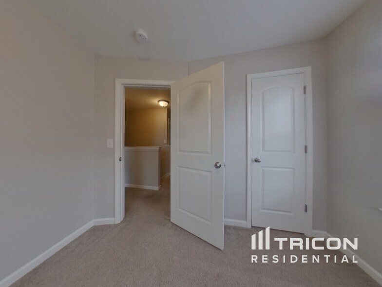 Building Photo - 6432 Pennacook Dr