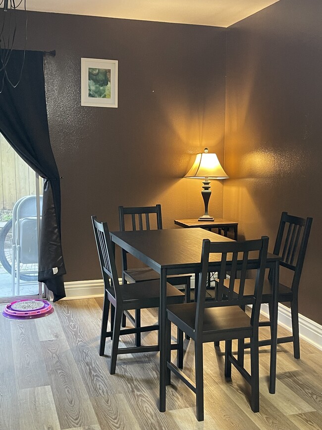 Building Photo - 4429 Tremont St