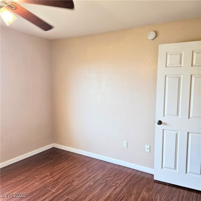 Building Photo - 2120 Ramrod Ave