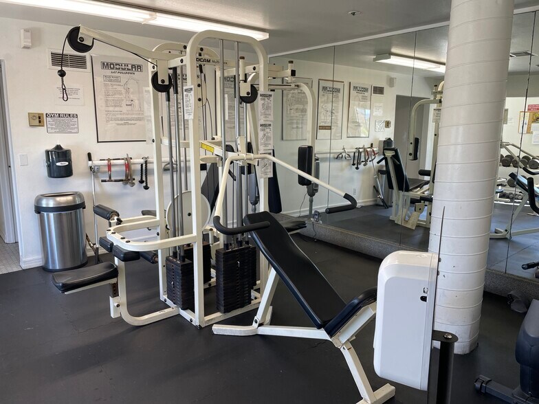 Building Photo - 120 The Village