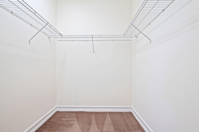 Building Photo - 95 Isle of Venice Dr