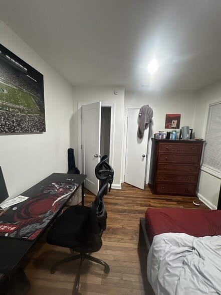 Building Photo - 757 California St