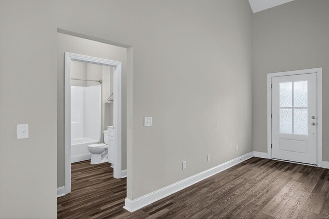 Building Photo - 3 Bedroom 2 Bathroom home in Pembroke GA - close to Ft. Stewart