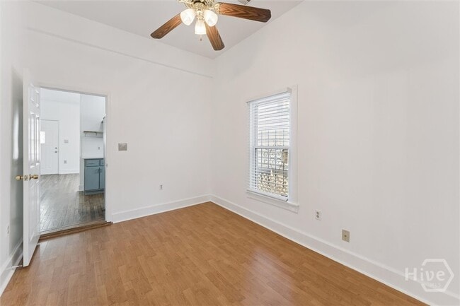 Building Photo - 1106 E Broad St