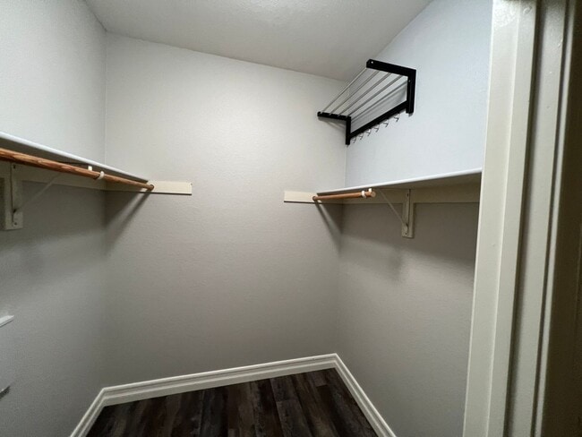 Building Photo - Upgraded Single Story First Floor Condo in Gated Community at Popular Madison Park Villas