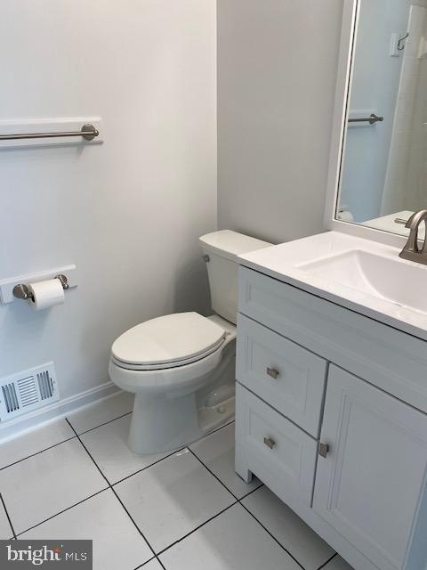 Building Photo - 1408 Nutwood Ct
