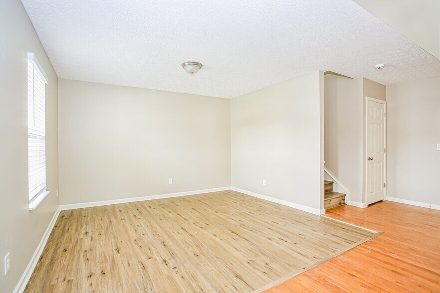 Building Photo - 6322 Bellinger Dr