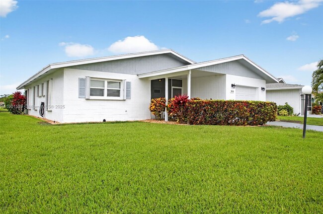 Building Photo - 3810 Rowena Cir