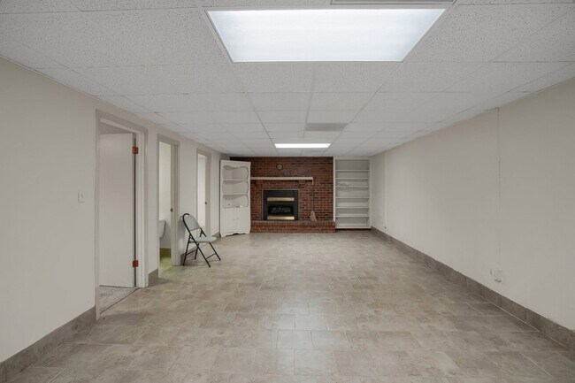 Building Photo - 314 Powder Mill Dr