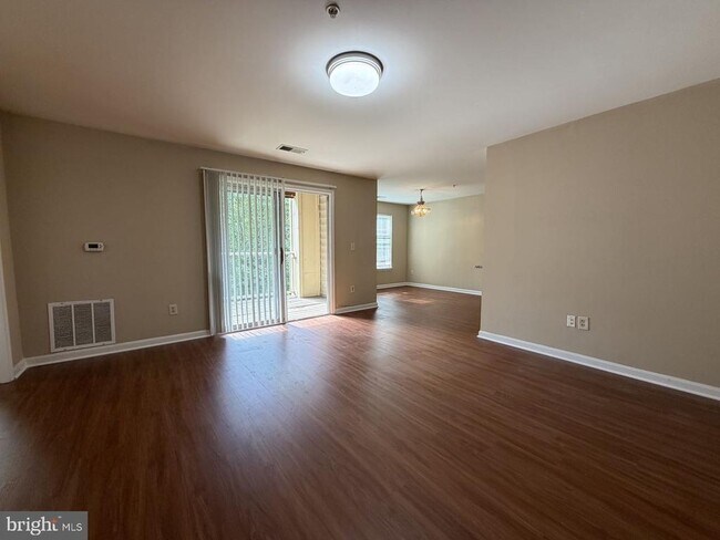 Building Photo - 11824 ETON Dr