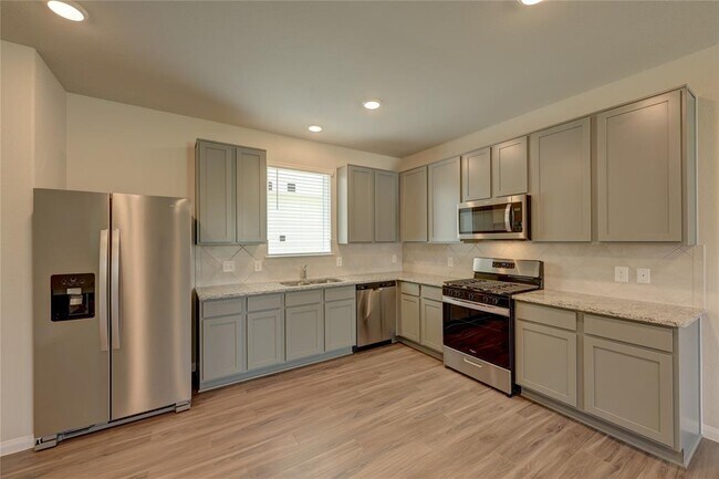 Building Photo - 13856 Goldeye Dr