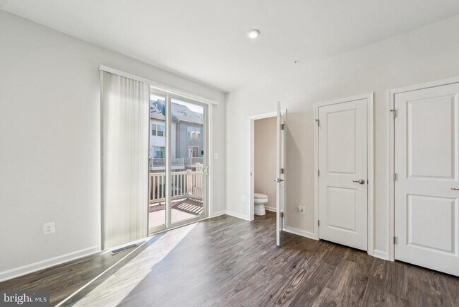 Building Photo - 3109 Potters Hill Rd