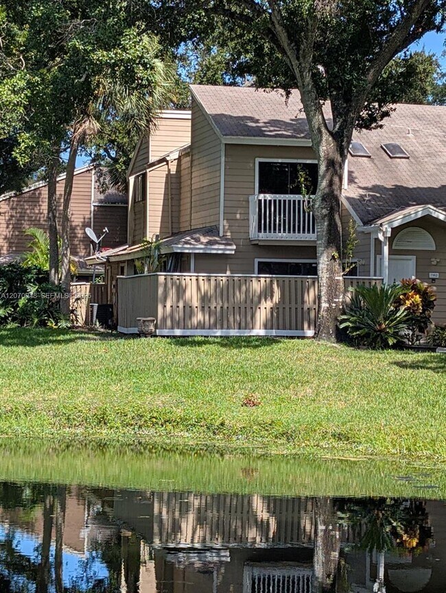 Building Photo - 7162 Sportsman Dr
