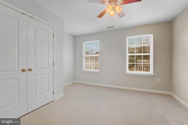 Building Photo - 609 Tebbston Dr