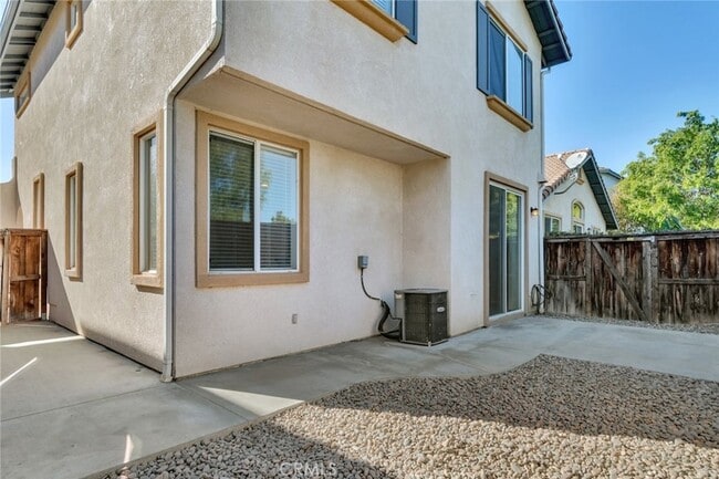 Building Photo - 4543 Riverscape Dr