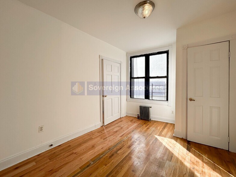 Building Photo - 270 Fort Washington Ave