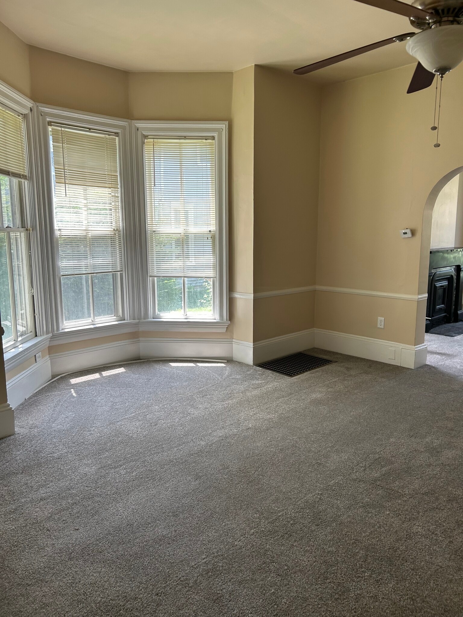Dining room - 828 N 3rd St
