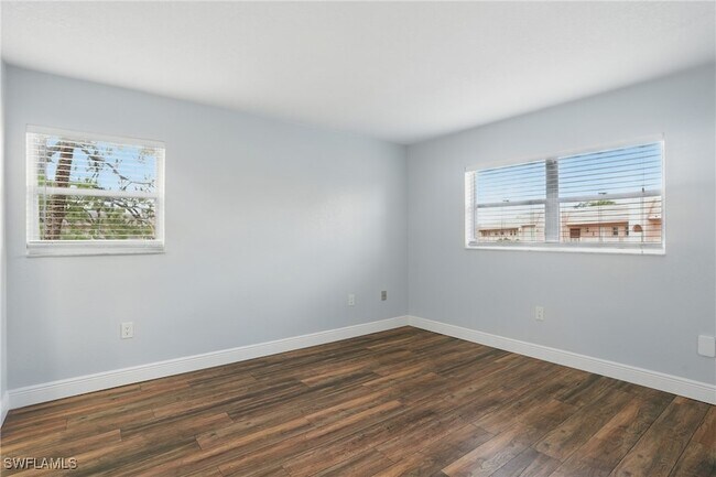Building Photo - 170 Turtle Lake Ct
