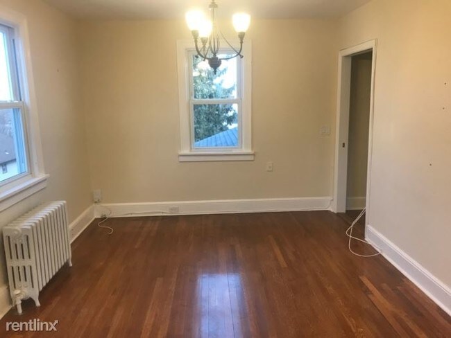 Building Photo - 151 Fairview Ave