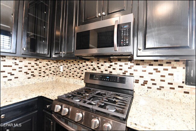 Building Photo - 7362 Luz De Dia Ct