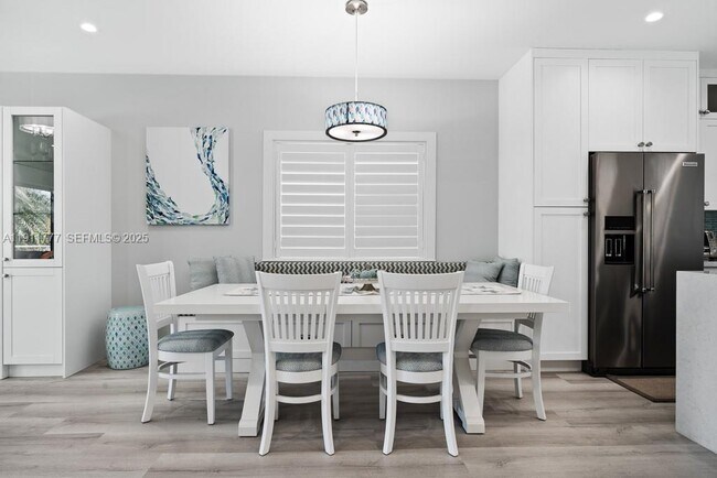 Building Photo - 112 Ave D