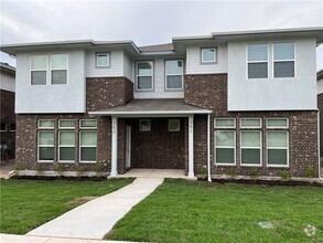 Building Photo - 605 W South St