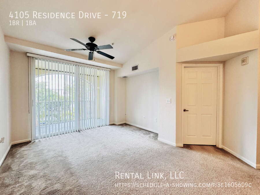 Building Photo - 4105 Residence Drive