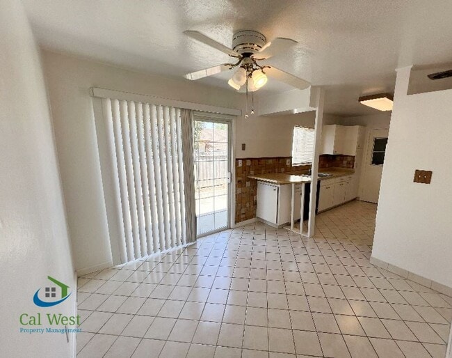 Building Photo - $3695 - 3 Bd/2 Ba Single Family Home with ...