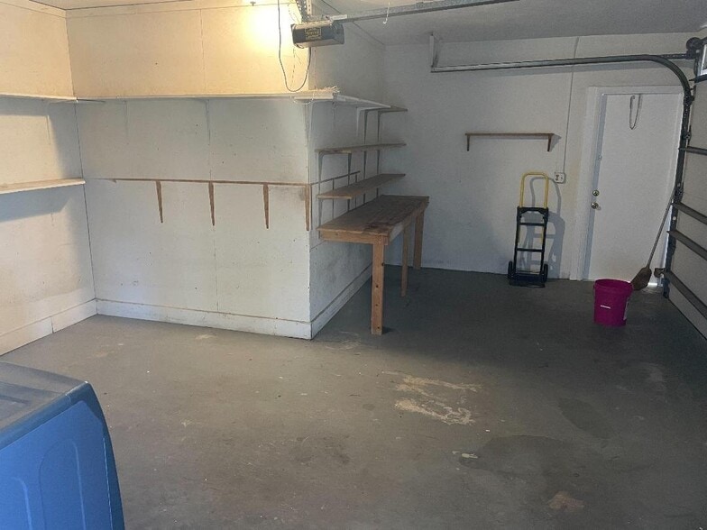 Building Photo - 1431 Flagler Blvd