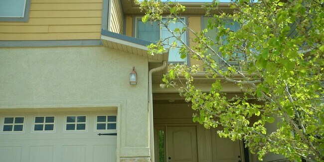 Building Photo - 10433 Sage Vista Way