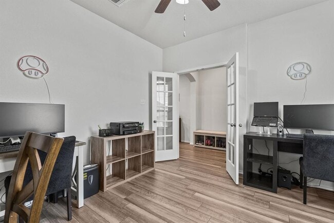 Building Photo - 217 Nathaniel Dr