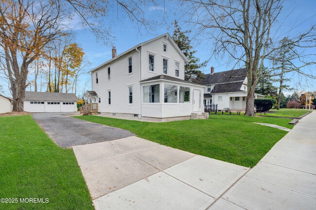 Building Photo - 448 Monmouth Rd