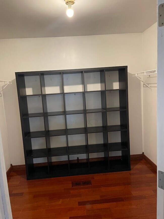 Building Photo - 706 Ferret Crossing