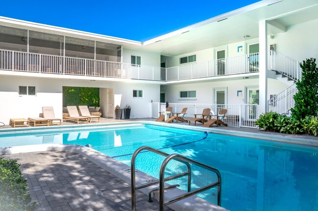 Building Photo - 501 N Ocean Blvd