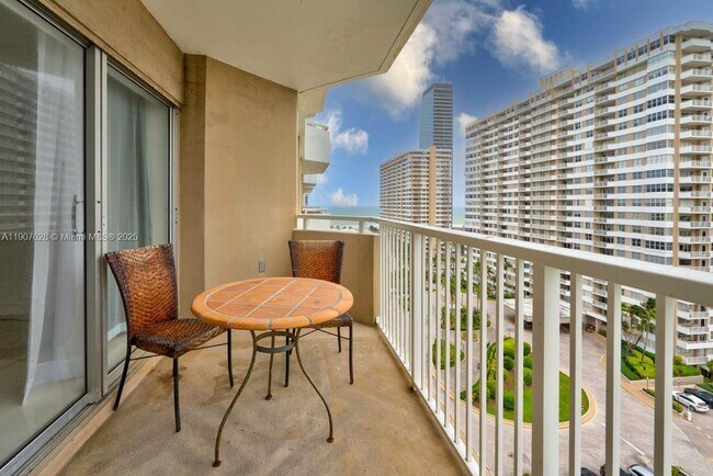 Building Photo - 1965 S Ocean Dr