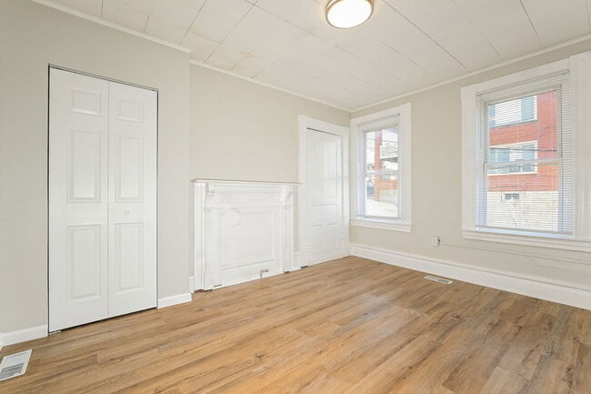 Building Photo - 4 Kuhn St