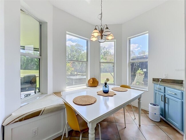 Building Photo - 2125 Emerald Green Cir