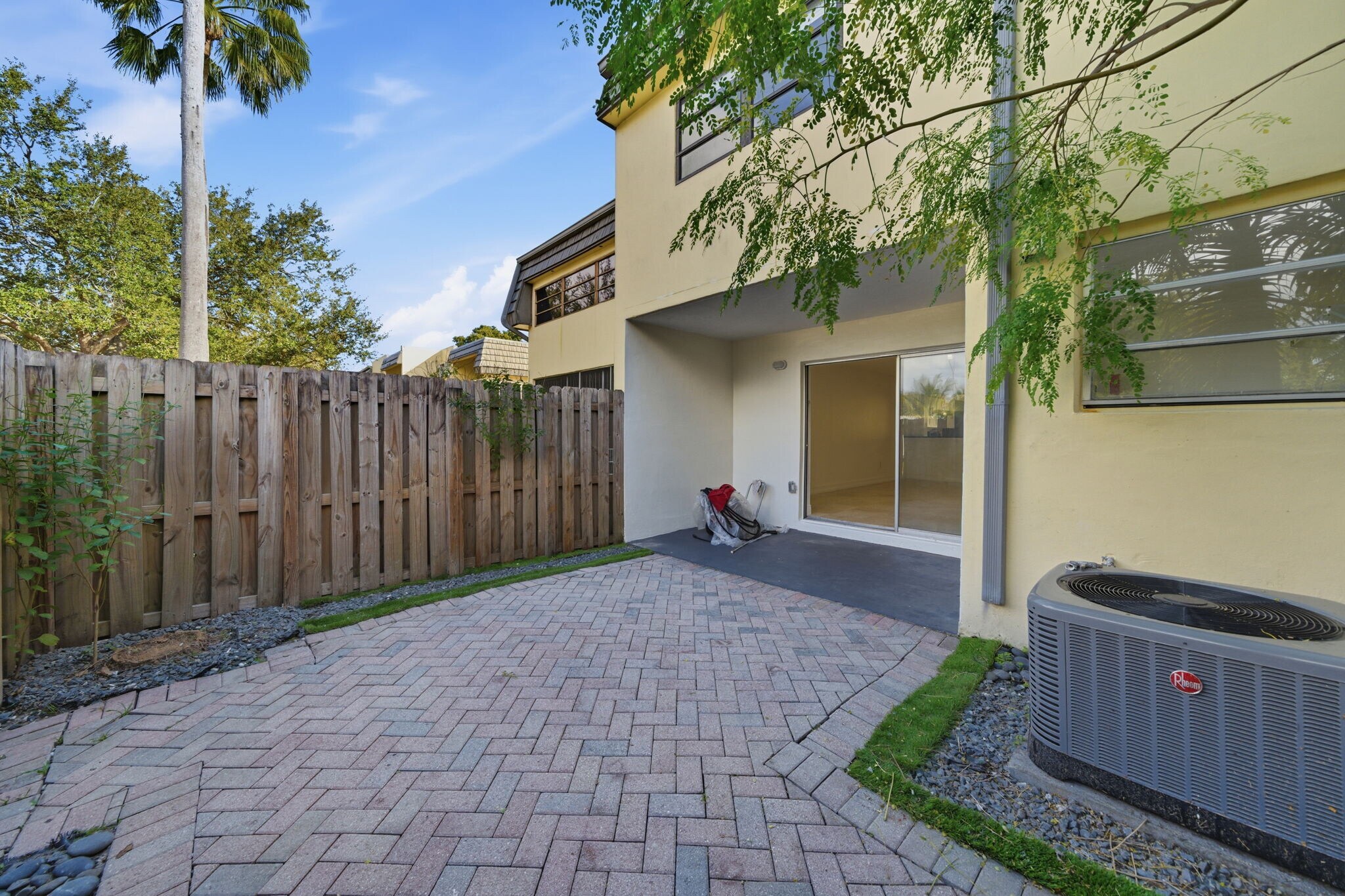 Building Photo - 8313 SW 137th Ave