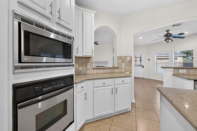 Building Photo - 21810 Blossom Brook Ln