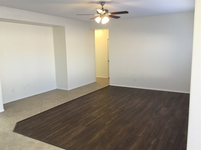 Building Photo - 5308 S 53rd Ln