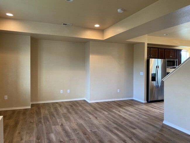 Building Photo - Lovely 3 Bed 2.5 Bath Home in Timbervine