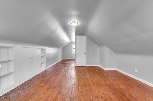 Building Photo - 12605 Hirst Ave