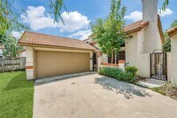 Building Photo - 607 Mission Cir