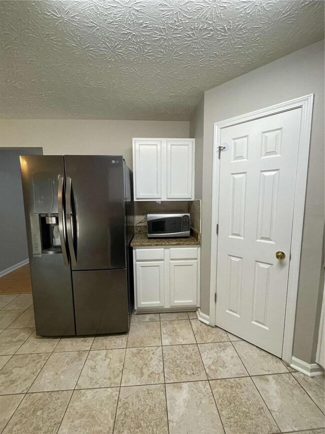 Building Photo - 2346 Delfern Dr NW