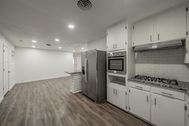 Building Photo - 2021 Glen Haven Dr