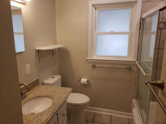 Building Photo - *Move in Savings* This exclusive offer won...