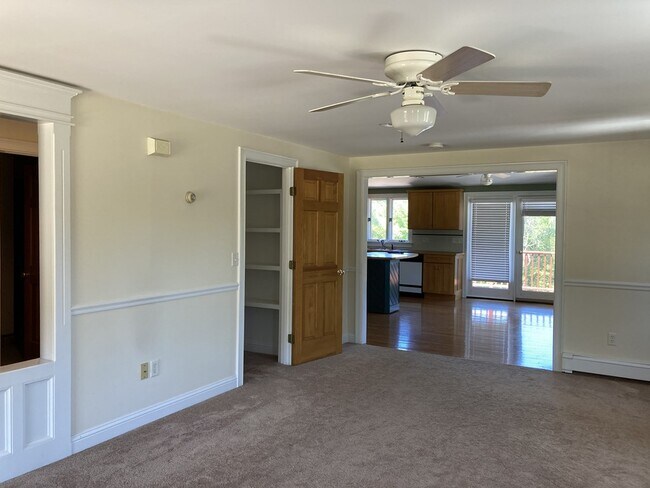 Building Photo - 702 Wrentham Rd