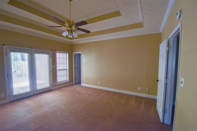 Building Photo - 709 Yellowstone Dr
