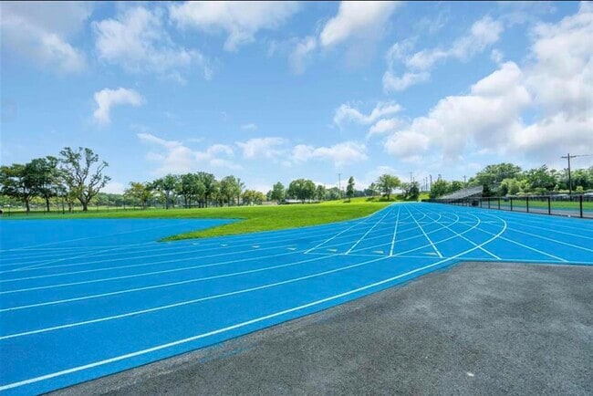 Building Photo - 126 Delaware Ave